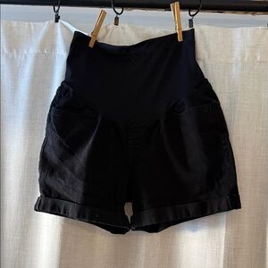Old Navy maternity Black Women's Shorts